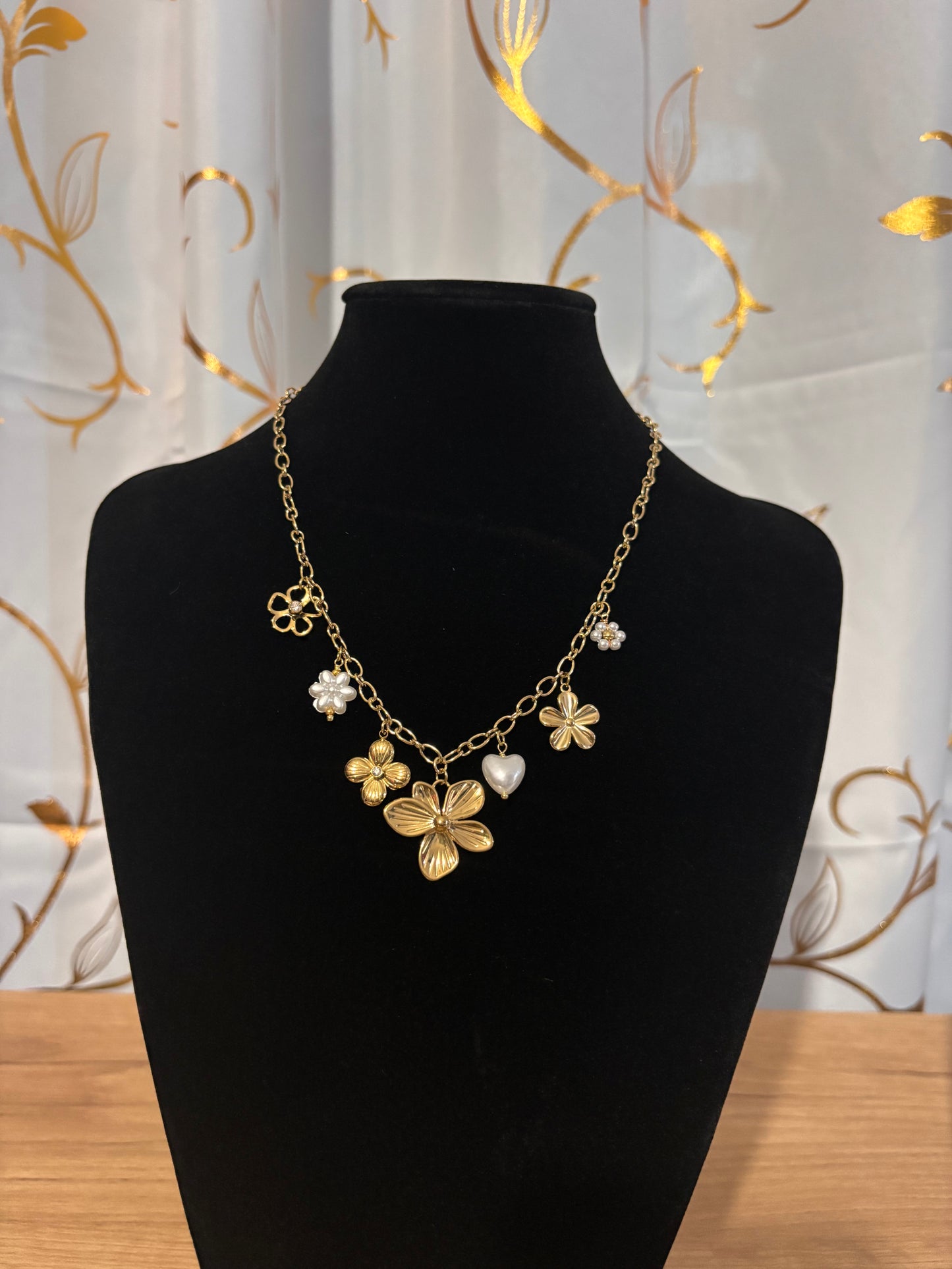 Collier Flora
