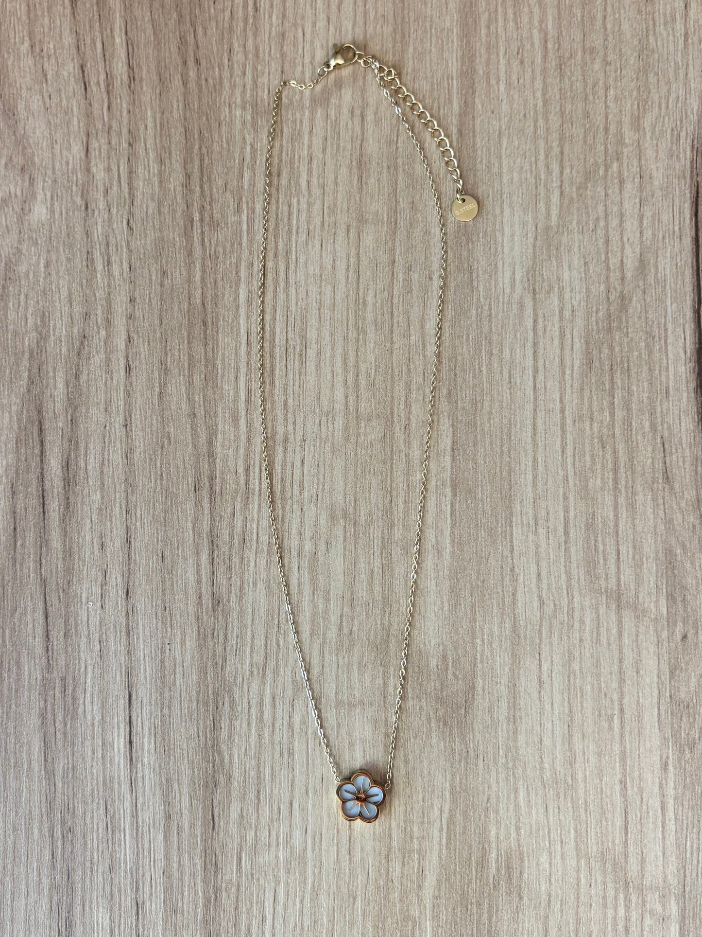 Collier Fleur de Prunier