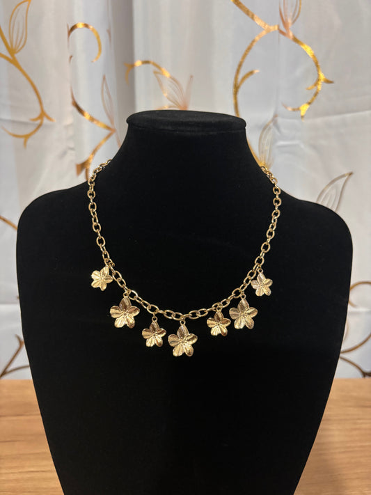 Collier Flowers
